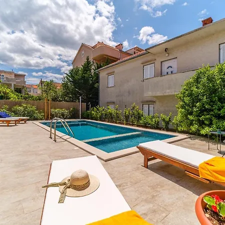 Josipa Tatil Evi *