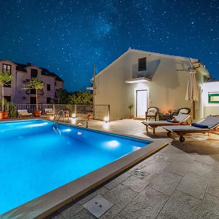 Josipa Hébergement de vacances *