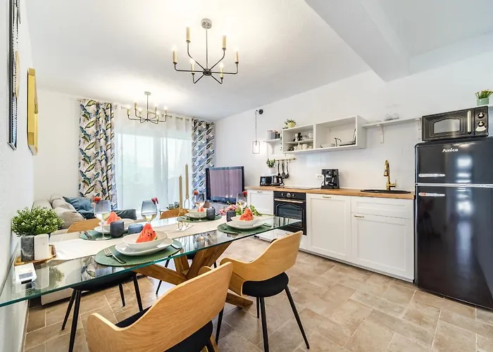 Semesterbostad Josipa Supetar