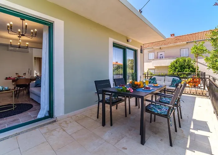 Josipa Semesterbostad *