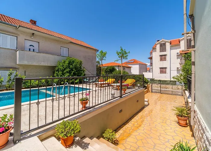 Semesterbostad Josipa *