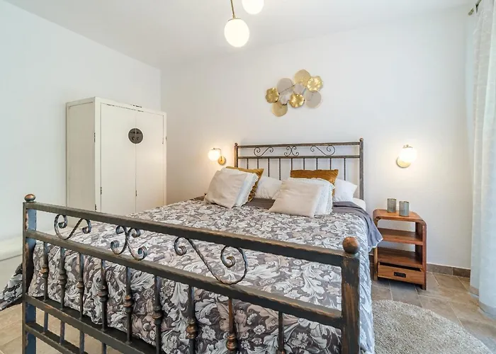 Semesterbostad Josipa *