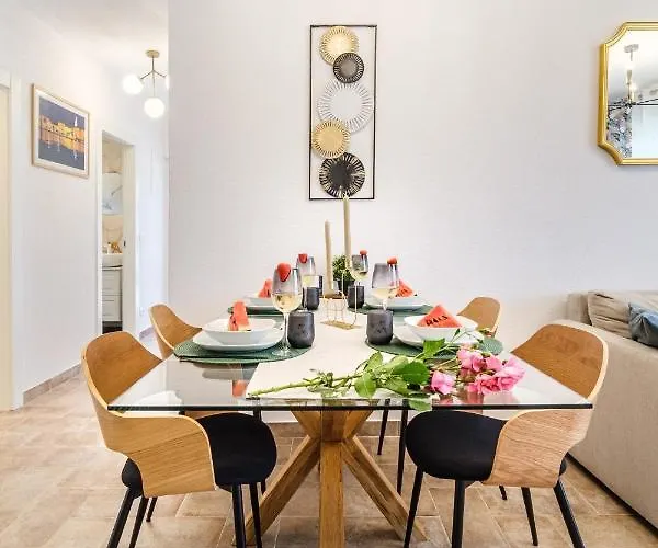 Josipa Semesterbostad *